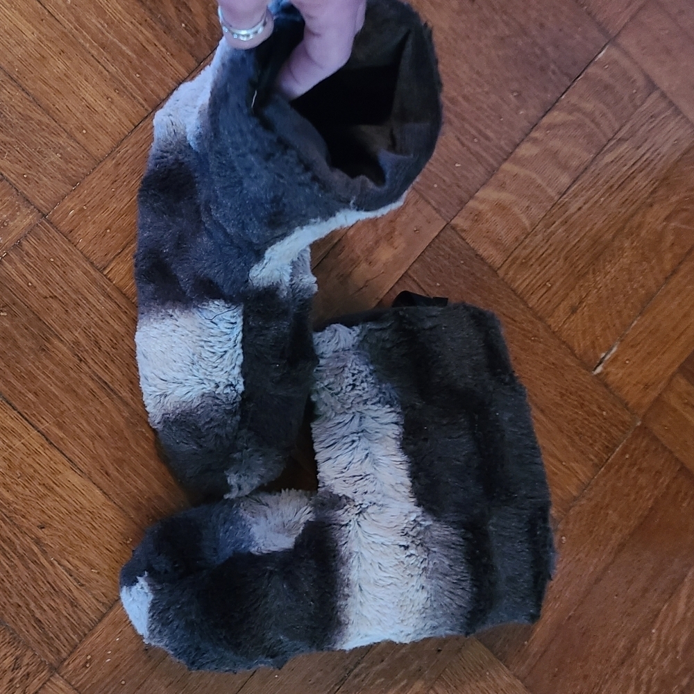 Faux Fur Slippers Size 7 7.5 Hp 🔥🔥🔥🔥 - Picture 7 of 8